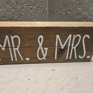 Mr and Mrs Wood Sign 10" X 4"